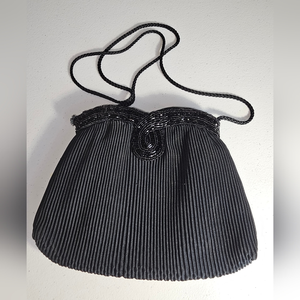 La Regale Draw String Black Satin Glass Beaded Snap Close Pleated Vintage 50's
